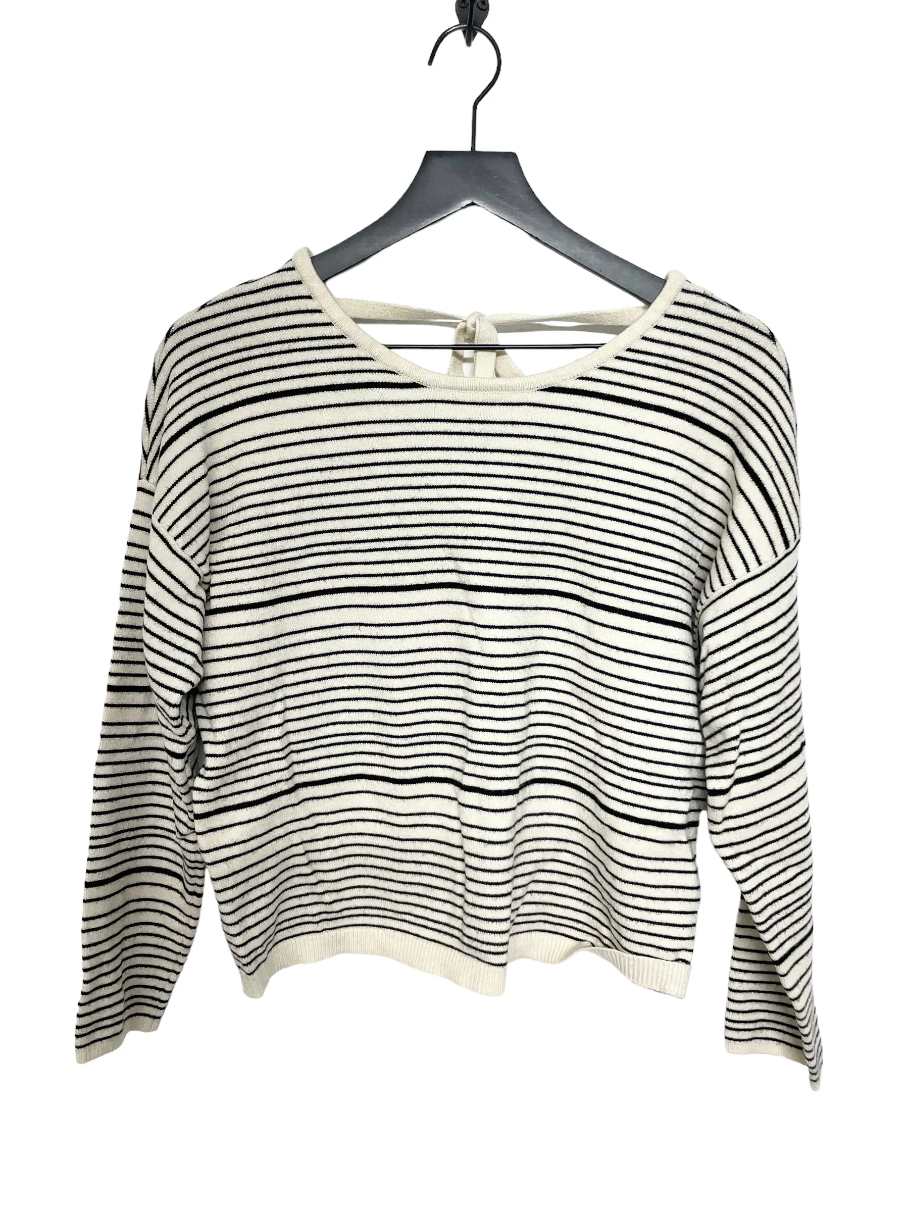 Black Cream Sweater Hem & Thread, Size M