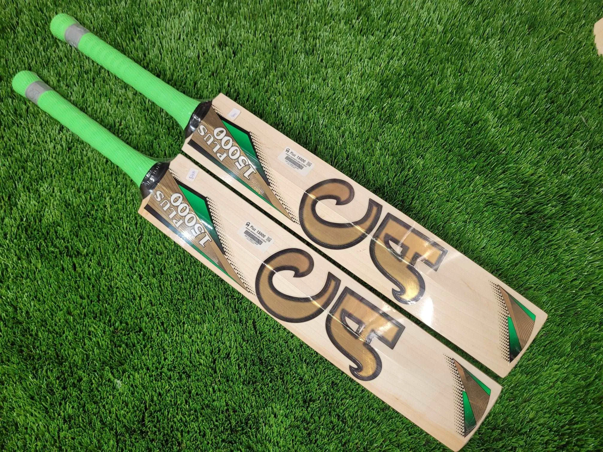 CA Plus 15000 Cricket Bat