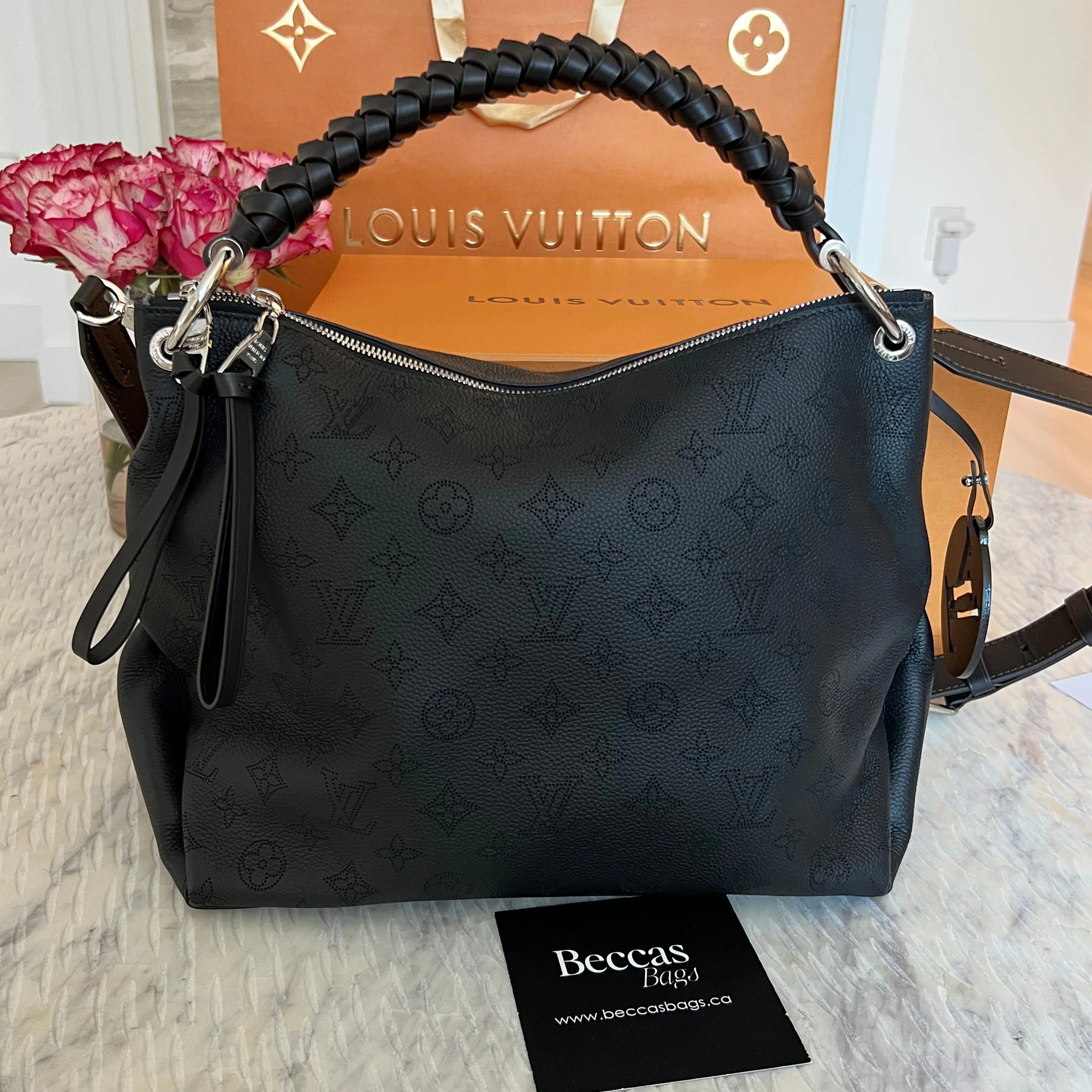 Louis Vuitton Hobo MM bag