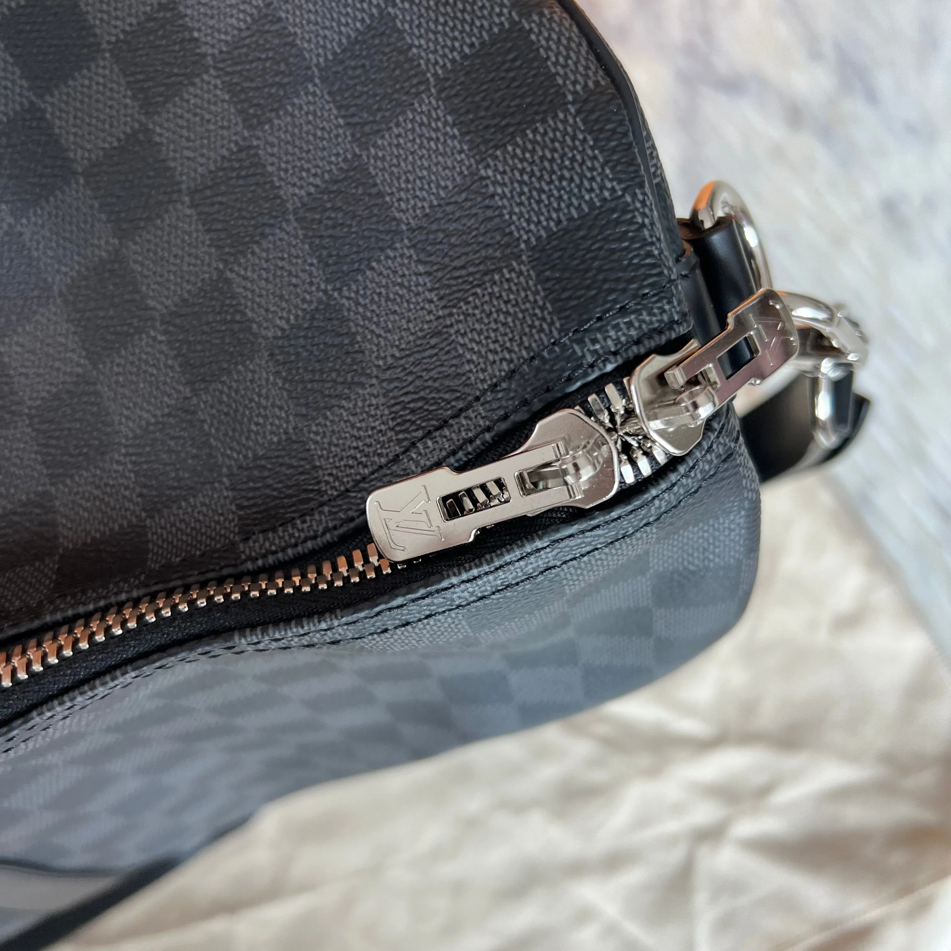 Louis Vuitton Keepall Bandoulière 55